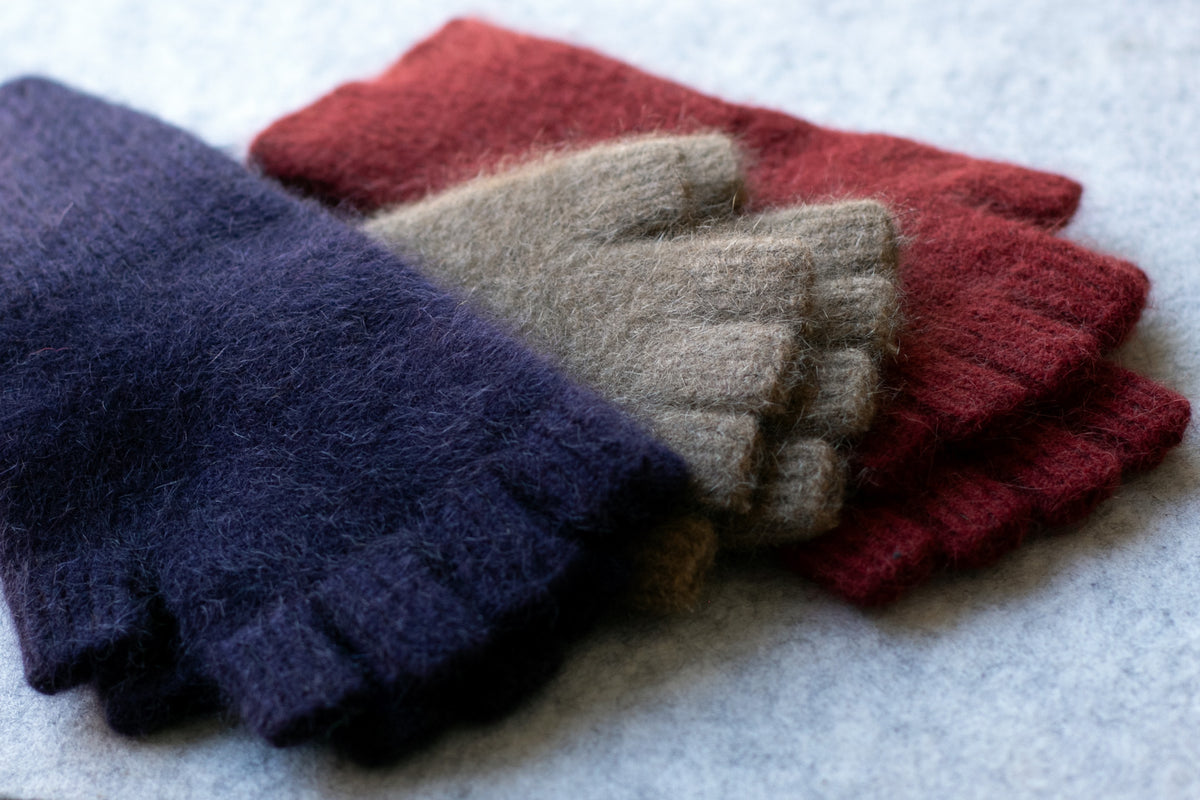 Fingerless gloves in Merino wool, possum down and silk