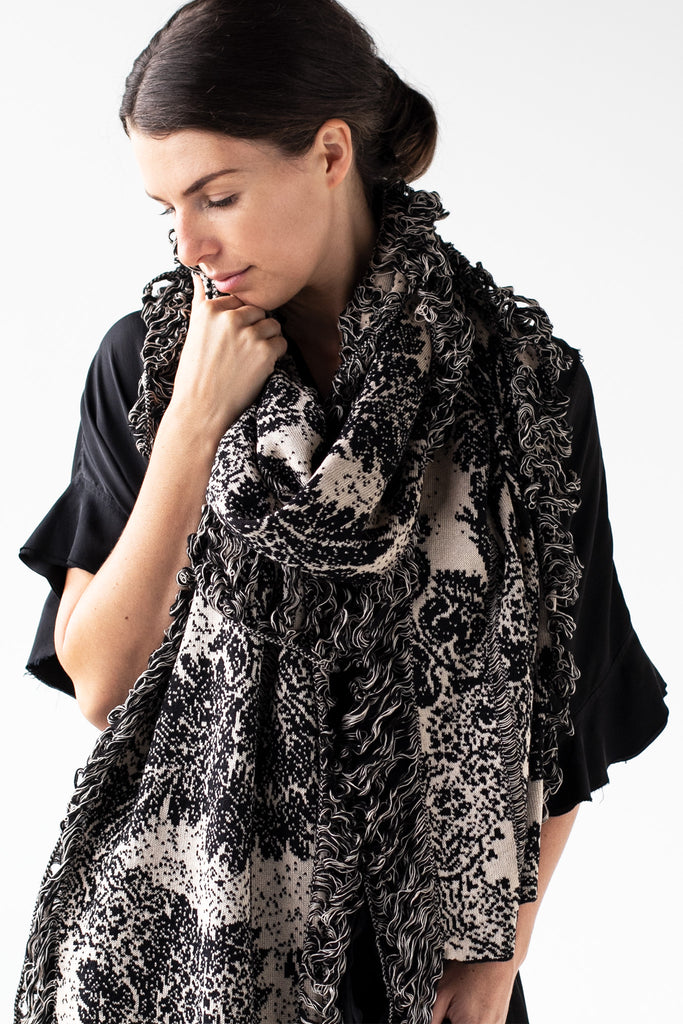 Front detail view of black and pearl colour Damask Scarf by Wendy Voon knits in merino wool, linen and cotton